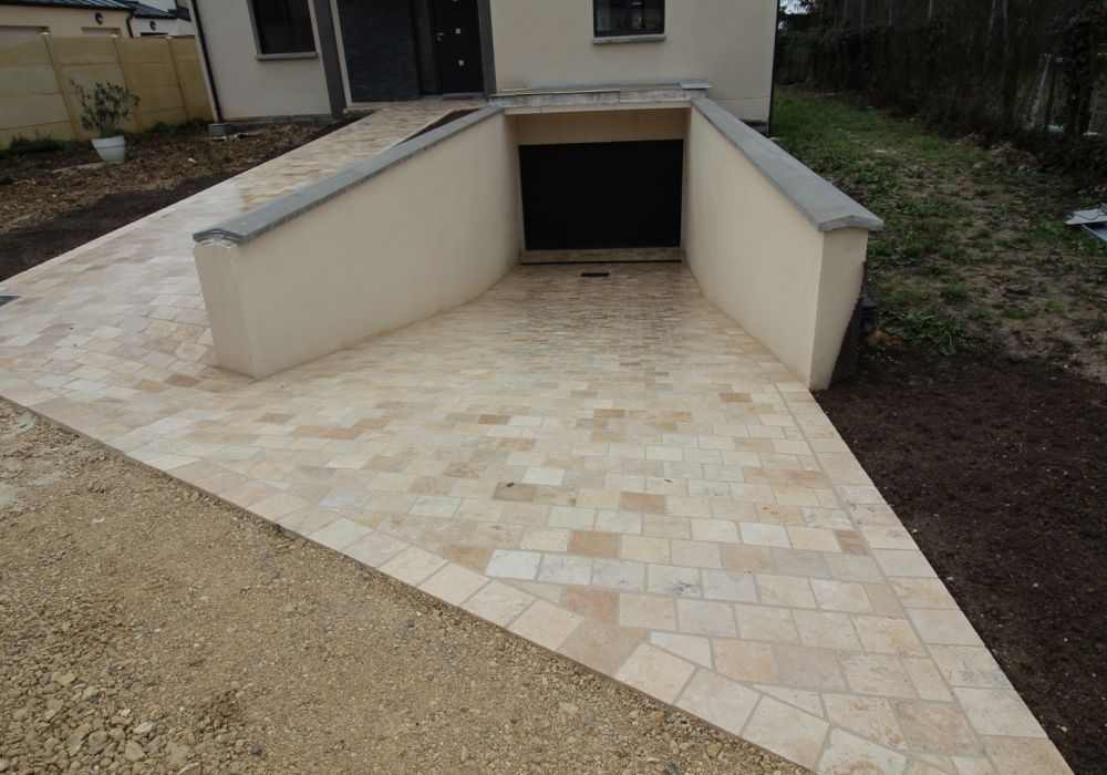 Pavage accès voiture 27